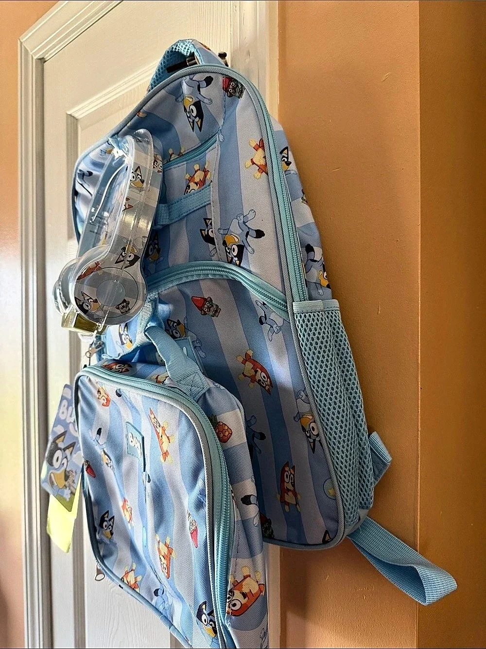 Bluey Bluey Studio Grade Backpack with Headphones Blue & White NWT